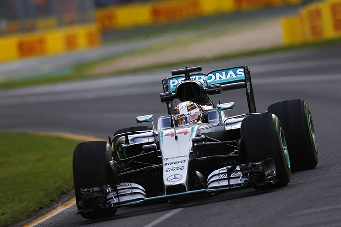 F1: Hamilton sets pace in rain-hit Australian GP practice