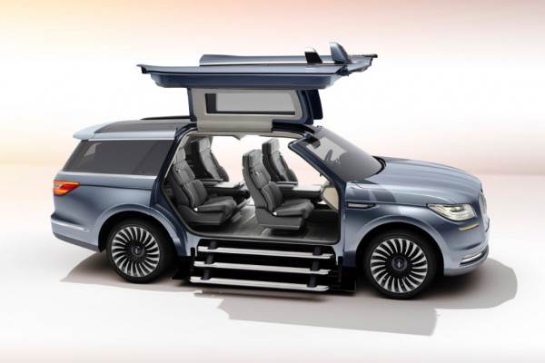 Lincoln Navigator SUV concept showcased in New York