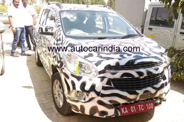Chevrolet Spin MPV spied in India