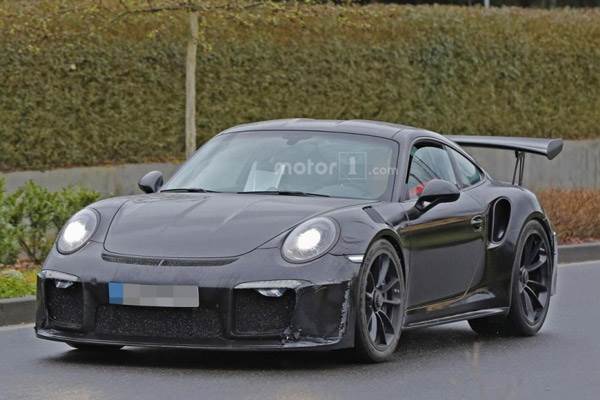 Porsche 911 GT3 RS 4.2 under development