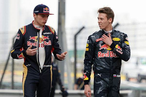 Red Bull replaces Kvyat with Verstappen