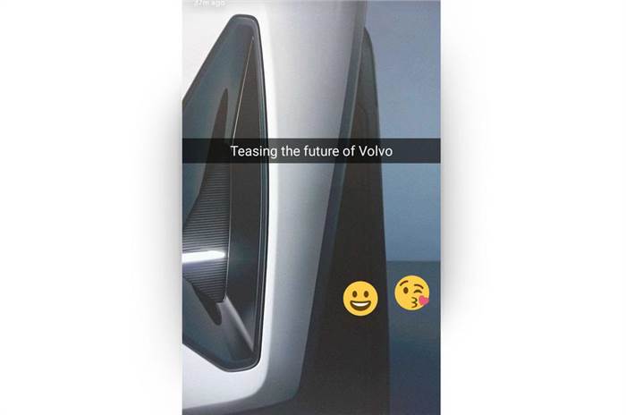 Next-gen Volvo V40, XC40 teased