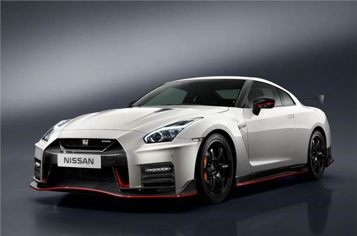 2017 Nissan GT-R Nismo unveiled