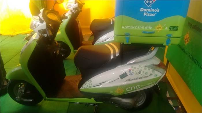 Pilot programme for CNG-equipped two-wheelers kicks off