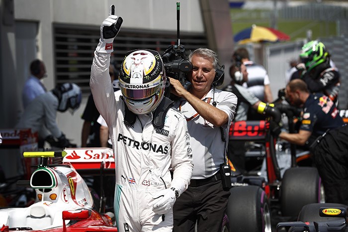 Austrian GP: Hamilton fastest in eventful qualifying