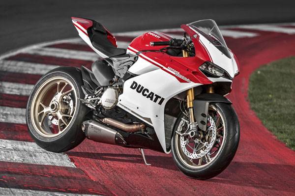 Ducati shows off two models at World Ducati Week 2016