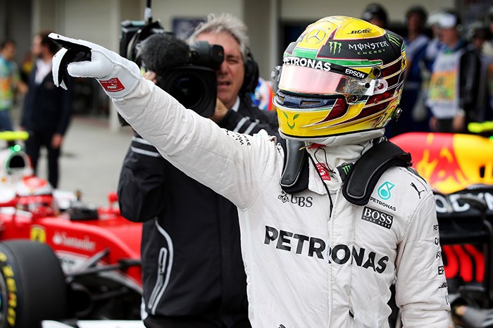 F1: Hamilton beats Rosberg to Brazilian GP pole