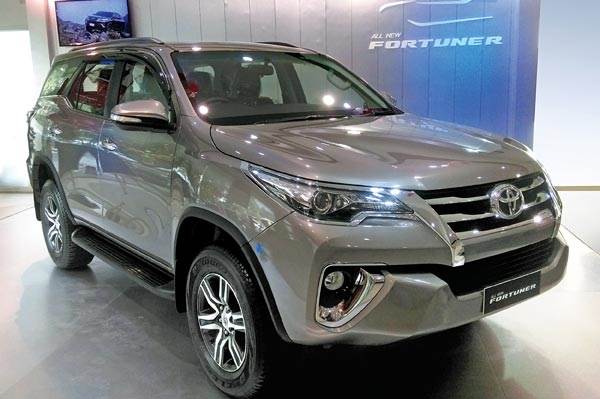 New Toyota Fortuner records over 5,400 bookings