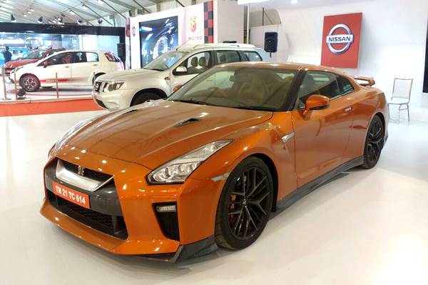 2017 Nissan GT-R showcased at the Autocar Performance Show