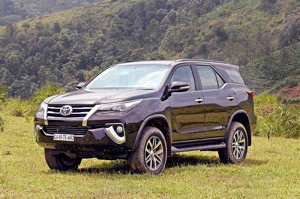New Toyota Fortuner bookings cross 10,000