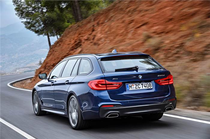 2017 BMW 5-series Touring revealed
