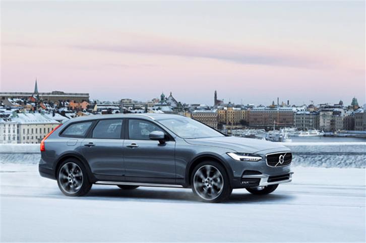 2017 Volvo V90 Cross Country review, test drive