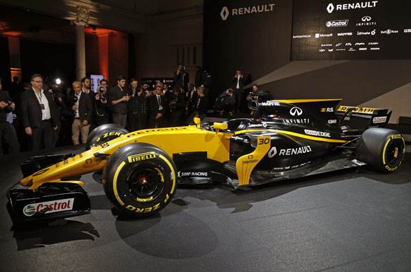 Renault reveals its 2017 F1 car