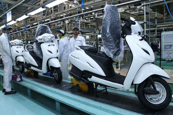 India&#8217;s top two-wheeler makers complete BS-IV transition