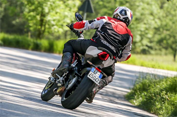 2017 MV Agusta Brutale 800 review, test ride
