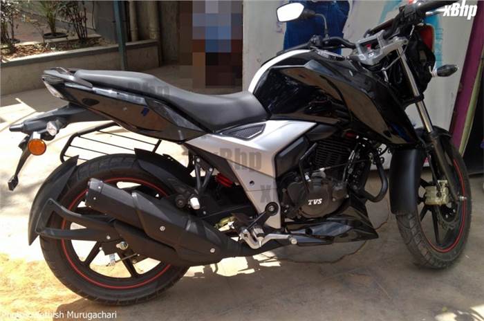 Facelifted TVS Apache RTR 160 spotted