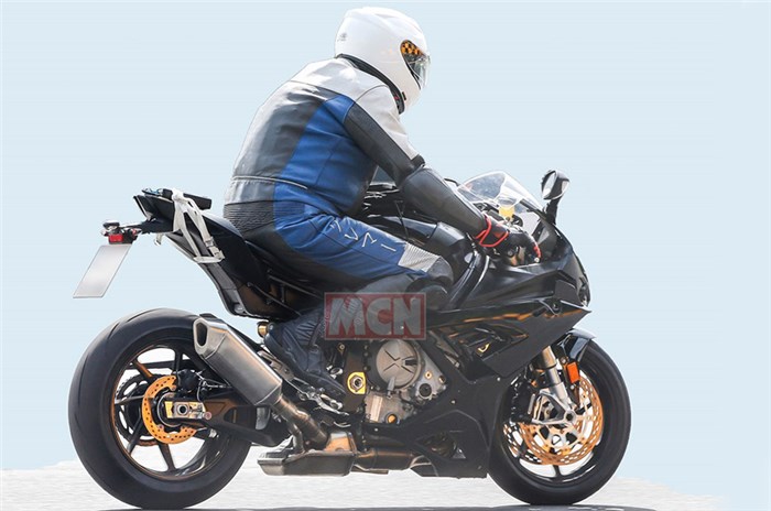 New BMW S1000RR spotted testing