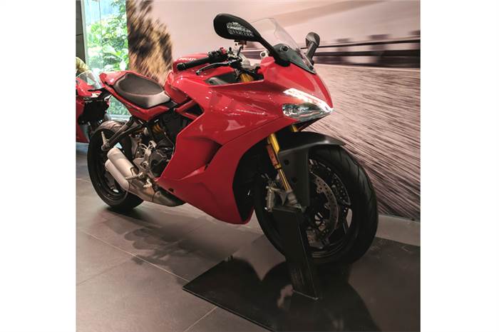 2017 Ducati SuperSport launched at Rs 12.08 lakh