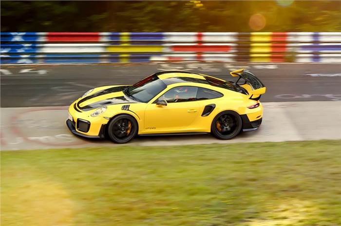 Porsche 911 GT2 RS sets new RWD N&#252;rburgring record