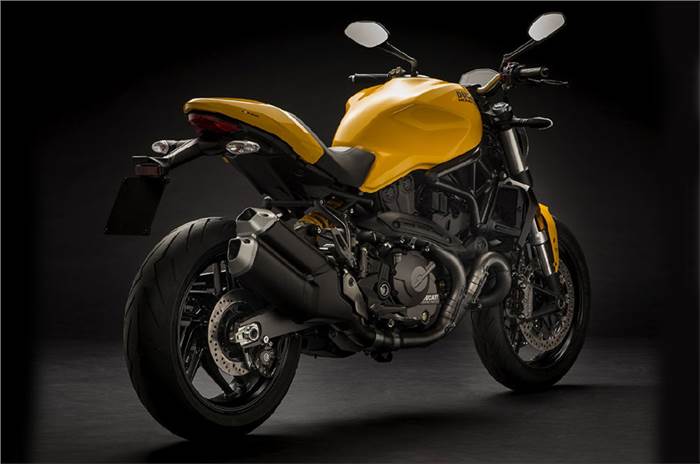 2018 Ducati Monster 821 unveiled