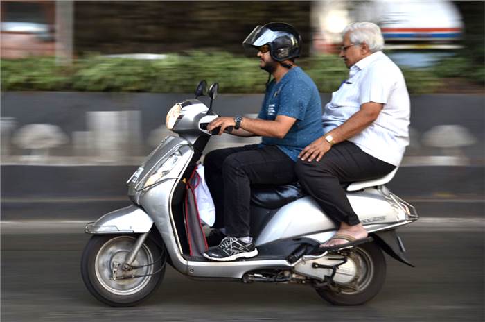 Karnataka to ban pillions on sub-100cc two-wheelers