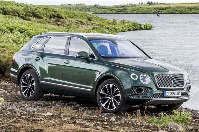 Bentley to unveil Bentayga plug-in hybrid in 2018