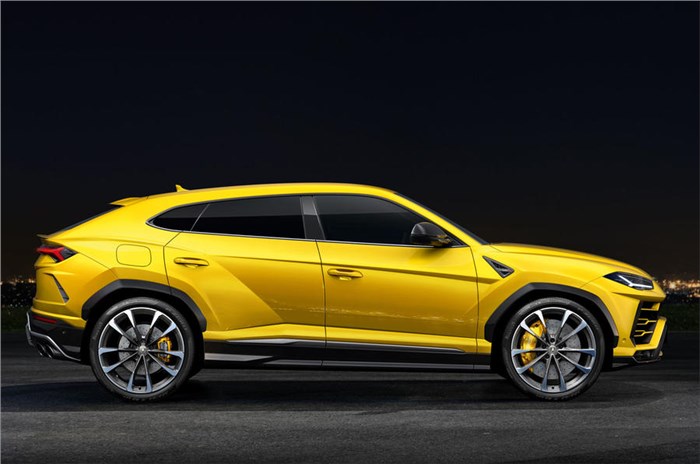 Lamborghini Urus super-SUV revealed