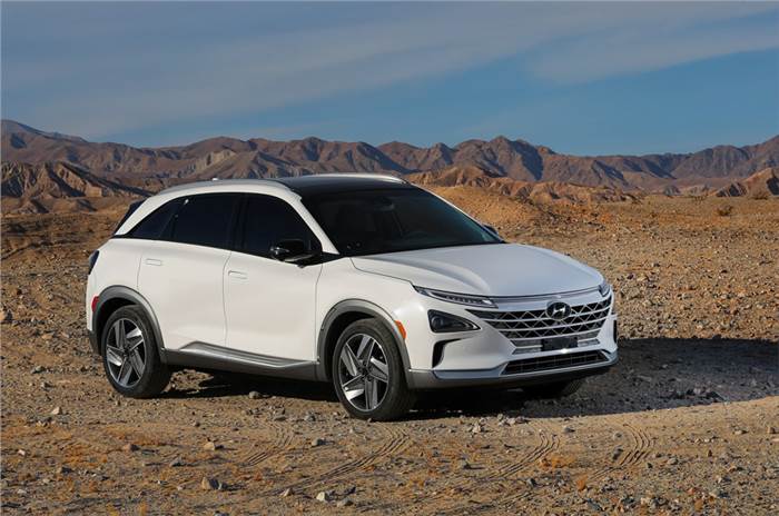 Hyundai&#8217;s fuel cell-based Nexo SUV revealed at CES