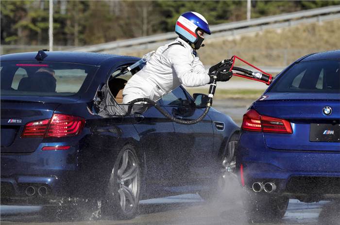 BMW M5 breaks world record for the longest drift
