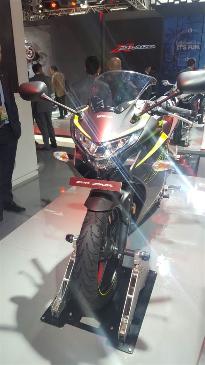 2018 Honda CBR 250R showcased at Auto Expo 2018