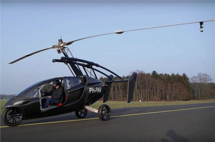PAL-V Liberty flying car showcased at Geneva