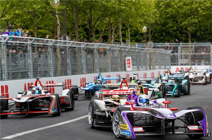 2018 Formula E Paris: Vergne rules Paris
