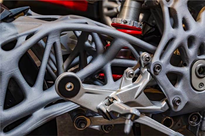 BMW Motorrad reveals 3D-printed frame, swingarm