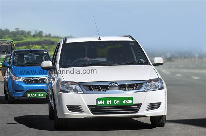 Government approves green number plate for EVs
