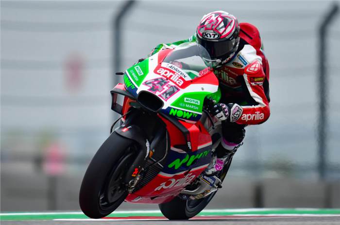 Espargaro to remain with Aprilia for another two years