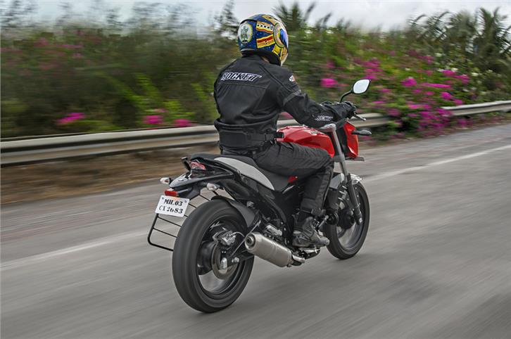 2018 Mahindra Mojo UT 300 review, test ride