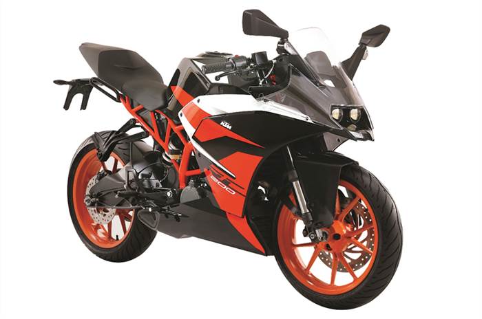 KTM RC 200 launched in black colour at Rs 1.77 lakh