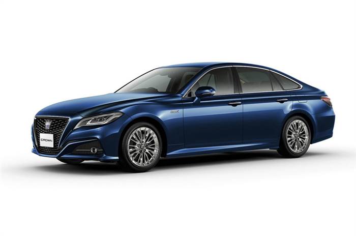 2018 Toyota Crown revealed