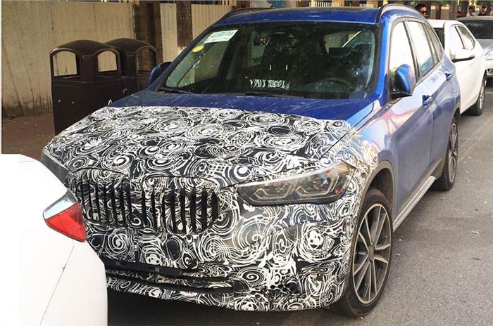 BMW X1 facelift spied testing