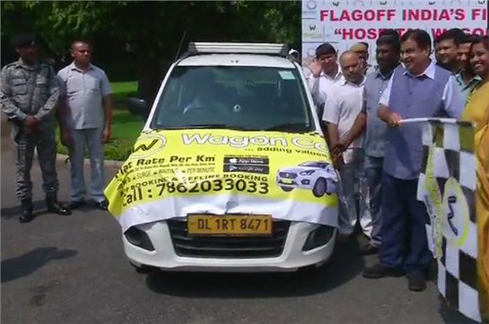 Nitin Gadkari flags-off ambulance taxi service