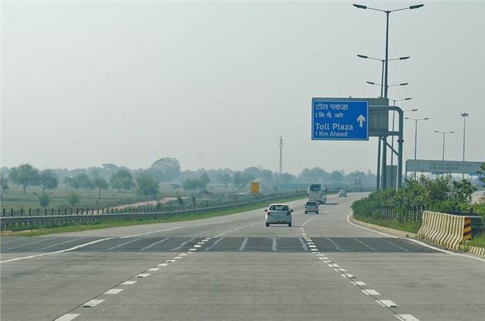 Delhi-Mumbai expressway work to begin from December 2018