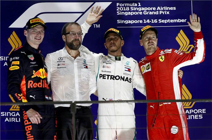 Hamilton clinches Singapore GP victory