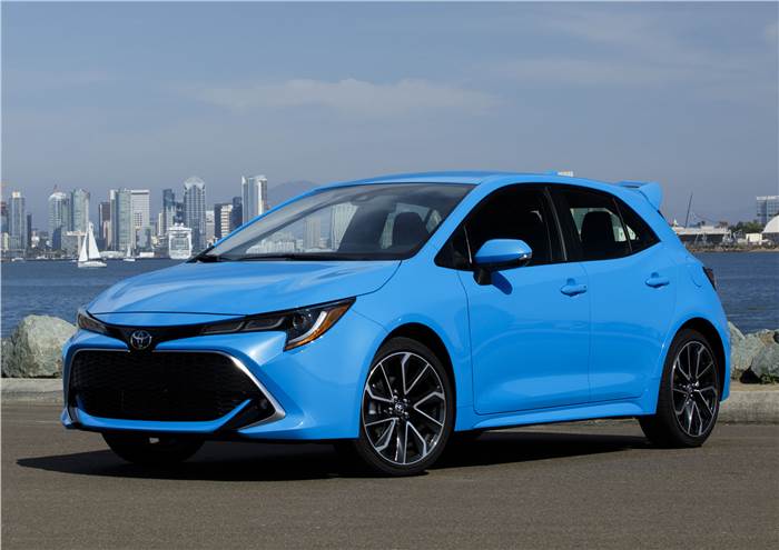 New Toyota Corolla sedan to be unveiled in November