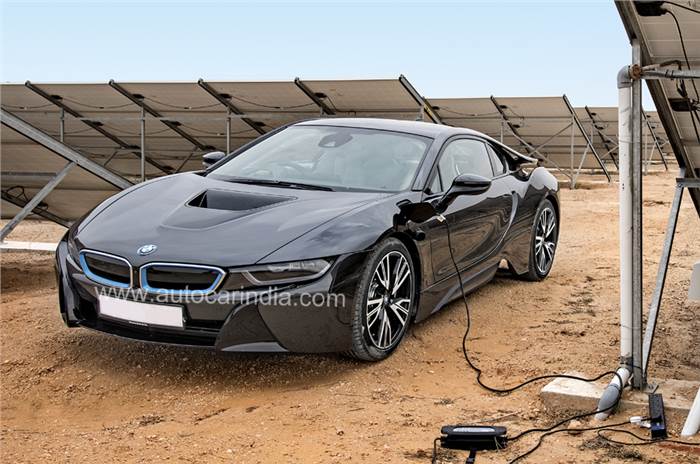BMW plans new hybrid hypercar