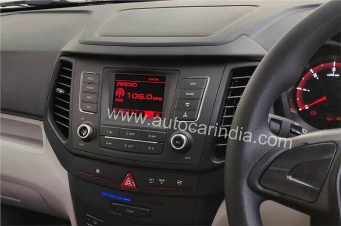 Mahindra XUV300 new images out