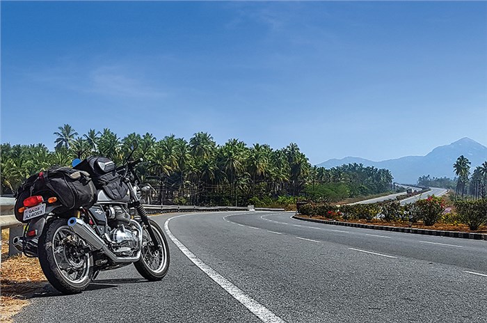 Royal Enfield Interceptor, Continental GT 650 at California Superbike School