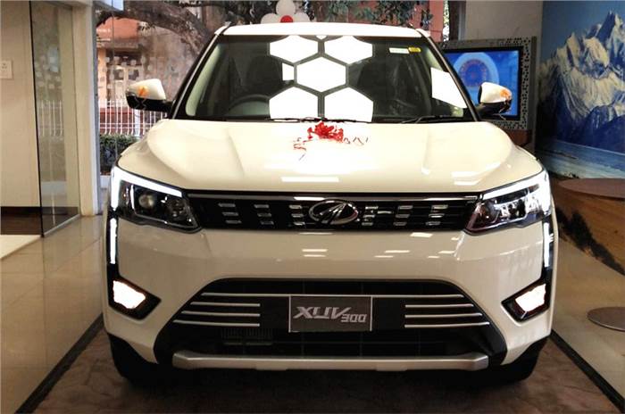 Mahindra XUV300 gathers 13,000 bookings in one month