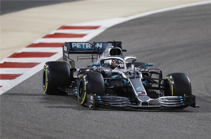 F1 2019: Hamilton wins Bahrain GP as Ferrari runs into problems