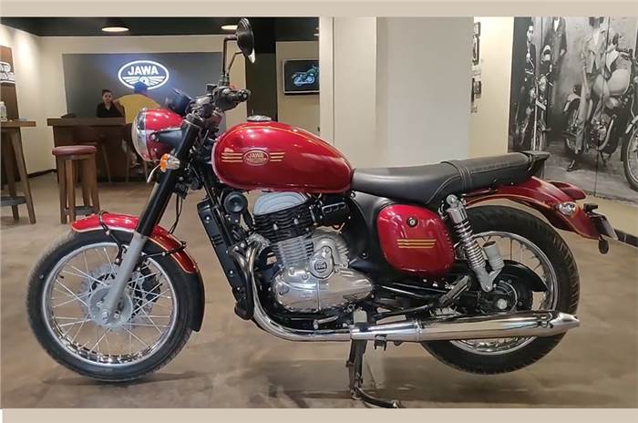 Accessorised Jawa Forty Two displayed at dealership