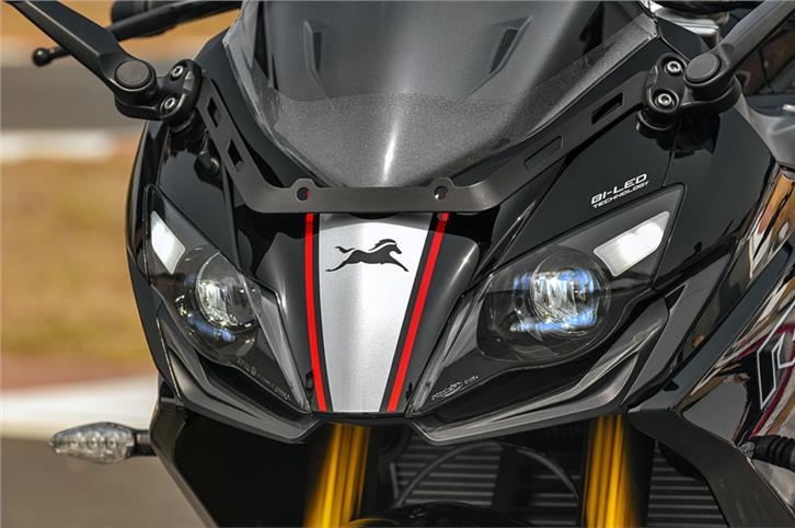 2019 TVS Apache RR 310 review, track ride